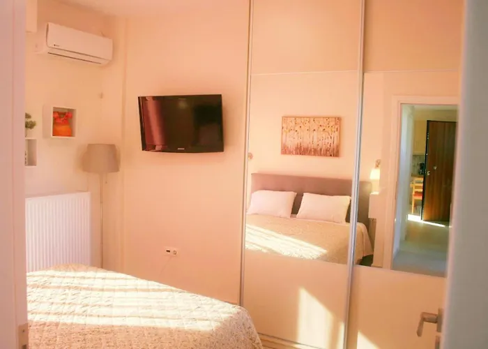 Ellie's Guesthouse, Apartment *