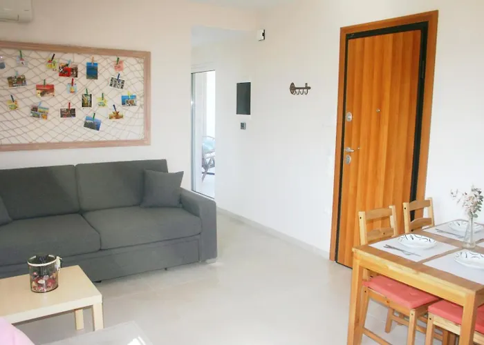 Ellie's Guesthouse, Apartment