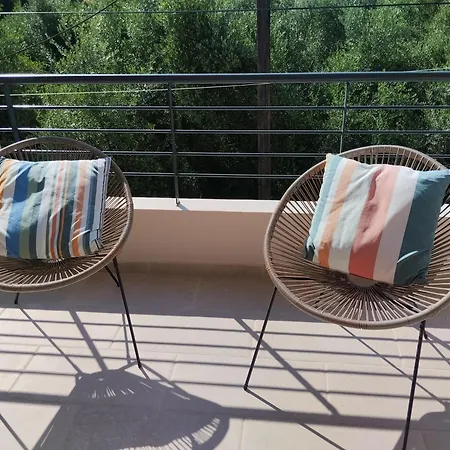 公寓 Ellie's Guesthouse, 纳夫普利翁
