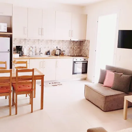アパート Ellie's Guesthouse, ナフプリオ